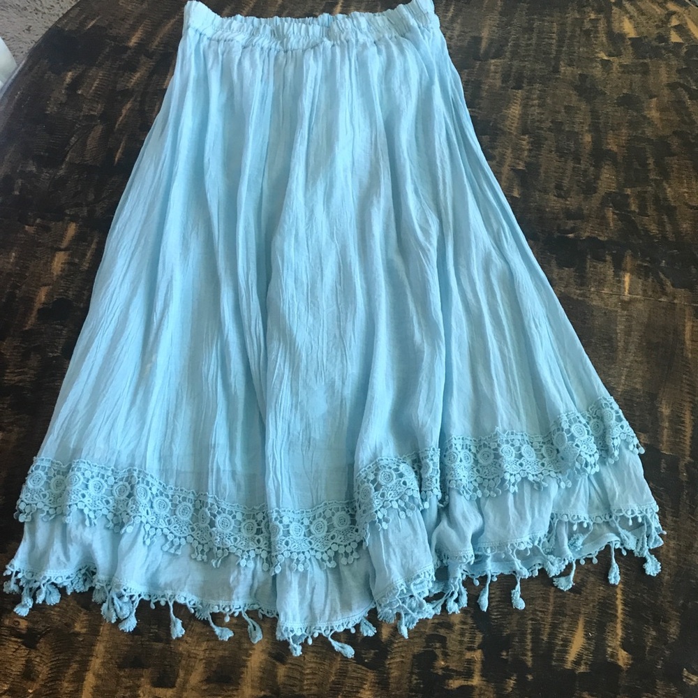 Skirt, fits like a large although tag says XL.